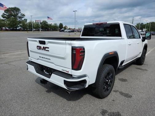 2025 GMC Sierra 2500 AT4
