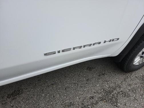 Summit White 2026 GMC Sierra 2500 Pro