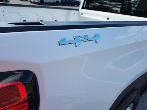 2025 GMC Sierra 1500 SLE