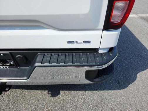 2025 GMC Sierra 1500 SLE