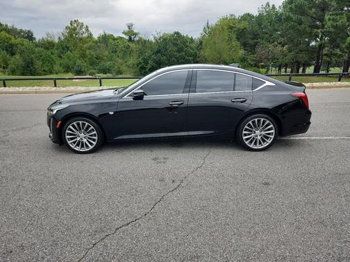 2022 Cadillac CT5 Premium Luxury