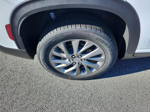 summit white 2026 Buick Enclave Preferred FWD