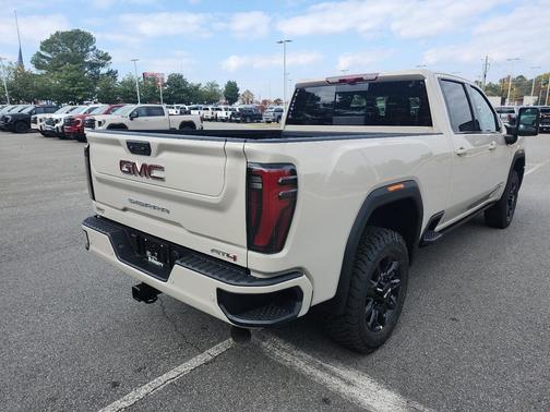 2026 GMC Sierra 2500 AT4