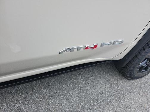 2026 GMC Sierra 2500 AT4