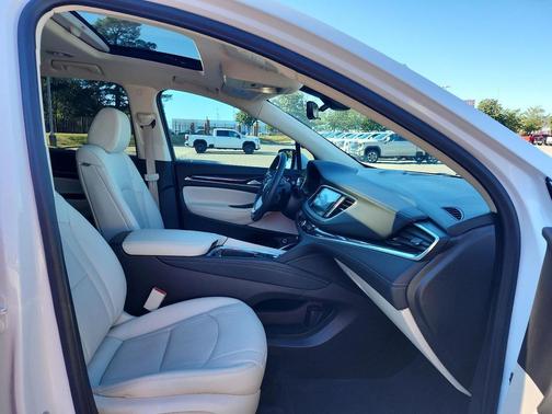 2024 Buick Enclave Essence AWD
