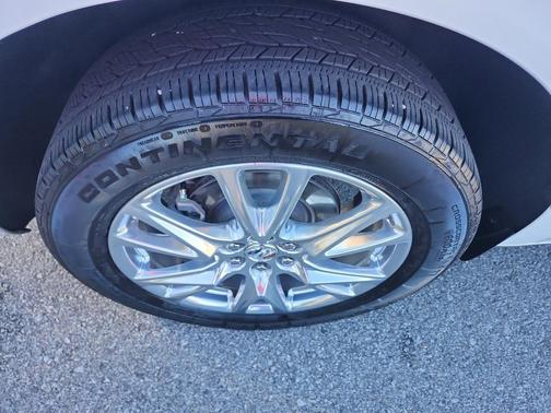 2024 Buick Enclave Essence AWD