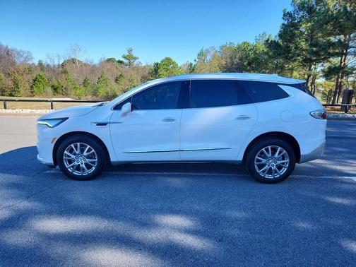 2024 Buick Enclave Essence AWD