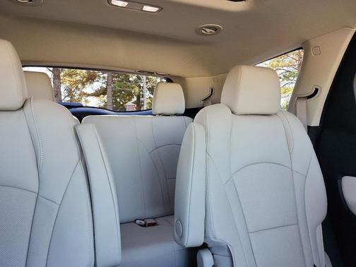 2024 Buick Enclave Essence AWD