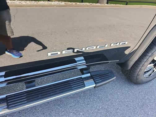 2025 GMC Sierra 2500 Denali