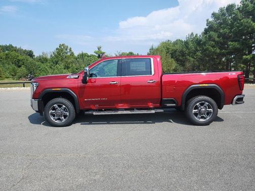 2025 GMC Sierra 2500 SLT