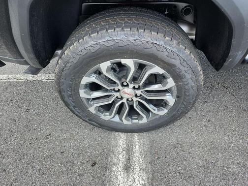 Onyx Black 2026 GMC Canyon Denali