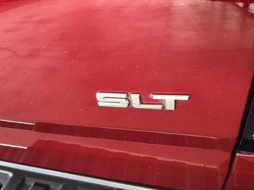 Red Quartz Tintcoat 2020 GMC Canyon SLT