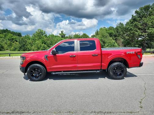 Rapid Red Metallic Tinted Clearcoat 2024 Ford F-150 STX