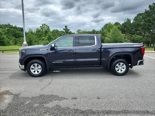 2022 GMC Sierra 1500 SLE
