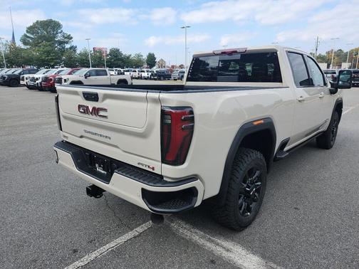 2026 GMC Sierra 2500 AT4