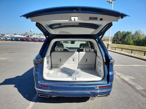 ocean blue metallic 2026 Buick Enclave Avenir FWD