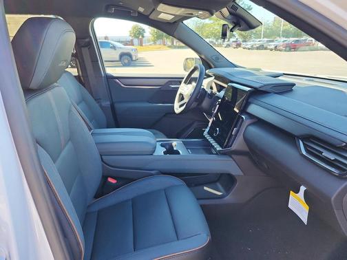 2026 GMC Acadia AT4 AWD