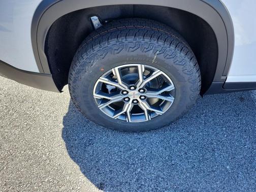 2026 GMC Acadia AT4 AWD