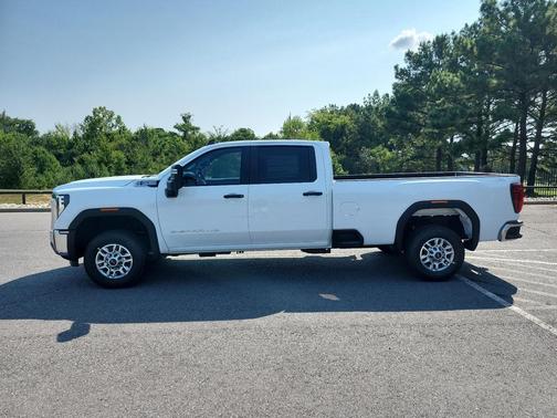 2025 GMC Sierra 2500 Base