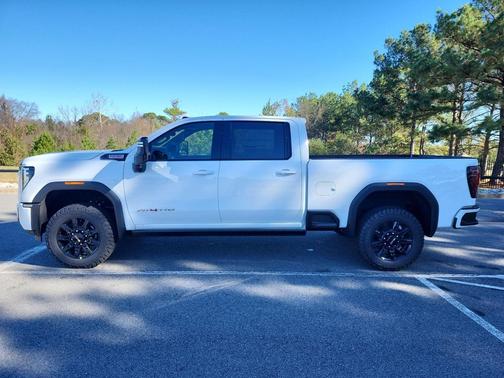 2026 GMC Sierra 2500 AT4