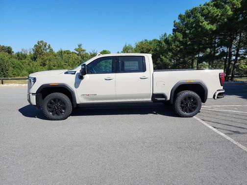 2026 GMC Sierra 2500 AT4