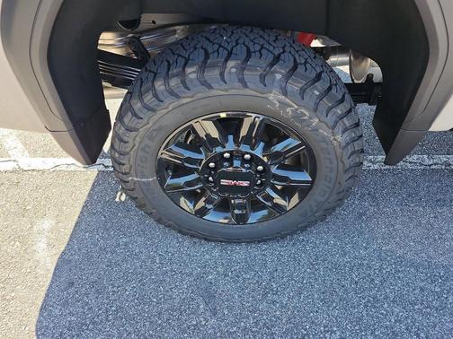 2026 GMC Sierra 2500 AT4
