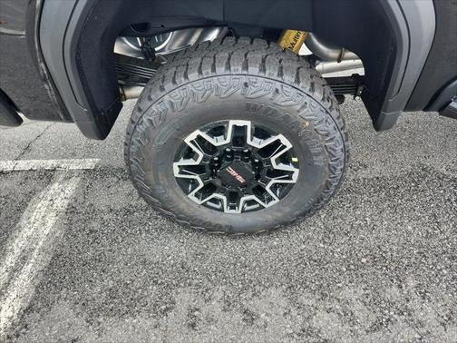 2025 GMC Sierra 2500 AT4