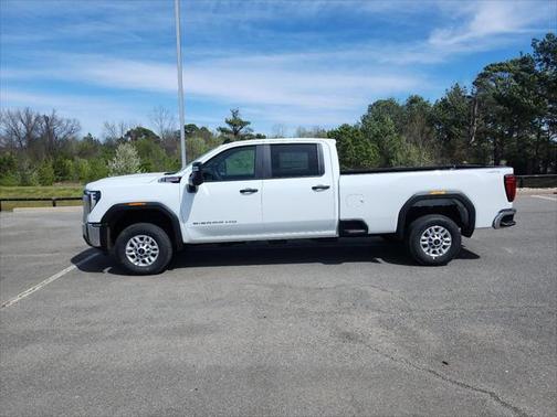 2025 GMC Sierra 2500 Base