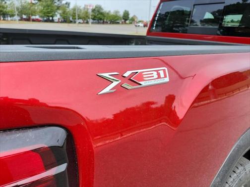 2025 GMC Sierra 2500 SLT