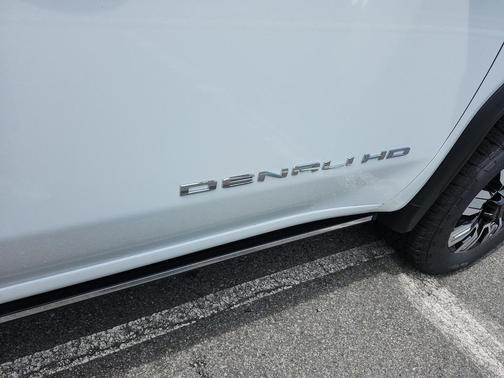 2025 GMC Sierra 2500 Denali