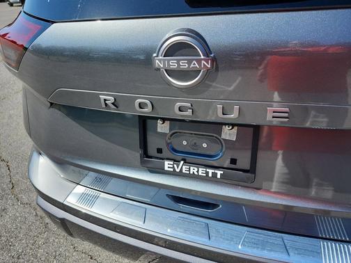 2024 Nissan Rogue SL