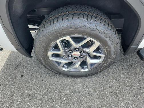 Summit White 2026 GMC Sierra 1500 SLT