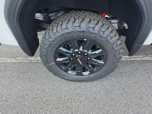 2026 GMC Sierra 2500 AT4