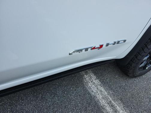2026 GMC Sierra 2500 AT4
