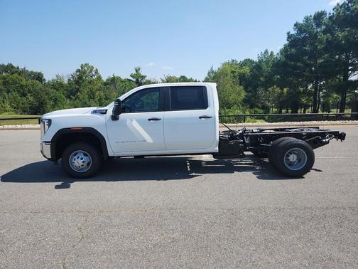 2026 GMC Sierra 3500 Base