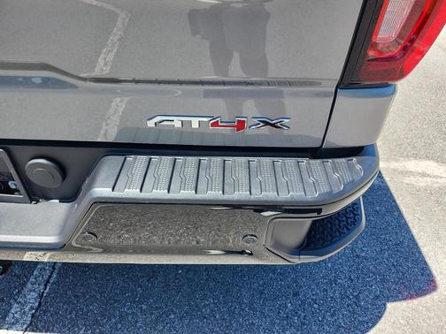 Sterling Metallic 2025 GMC Sierra 1500 AT4X