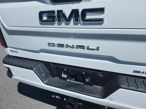 2025 GMC Sierra 3500 Denali