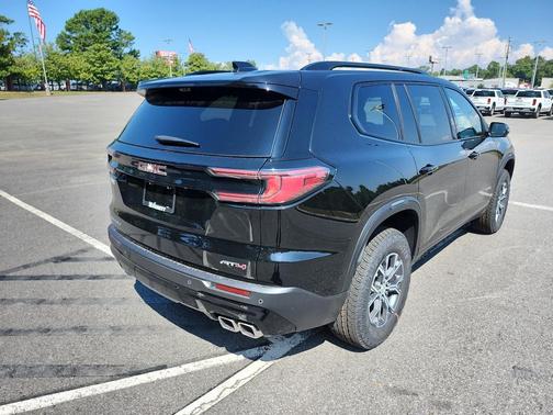 2026 GMC Acadia AWD AT4