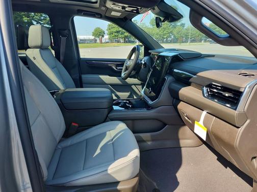 2026 GMC Yukon XL 4WD Elevation