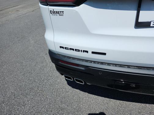 2026 GMC Acadia AWD Elevation