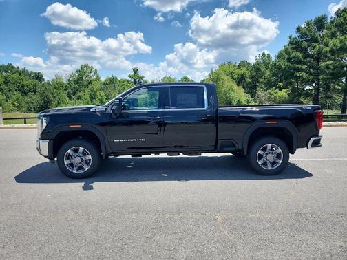 2025 GMC Sierra 2500 SLE