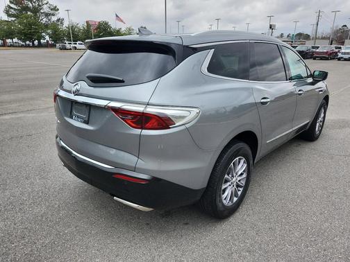 2023 Buick Enclave Essence FWD