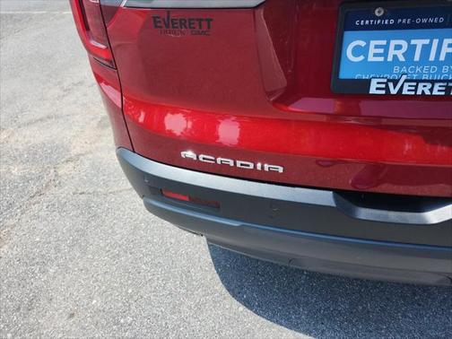 2022 GMC Acadia AWD AT4