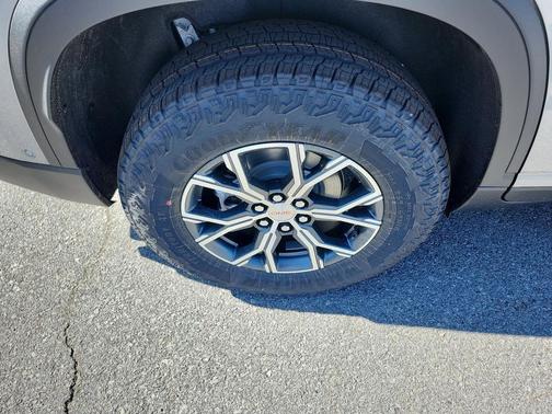 2026 GMC Acadia AT4 AWD