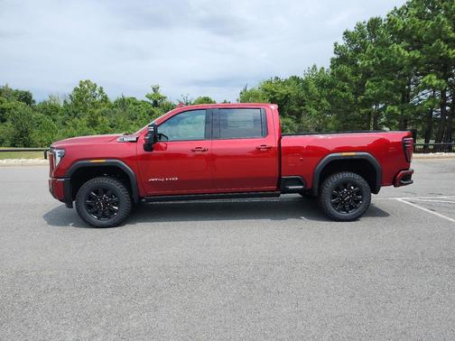 2025 GMC Sierra 2500 AT4