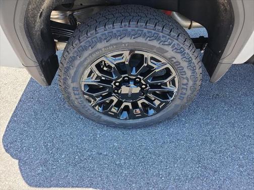 2025 GMC Sierra 2500 Denali Ultimate