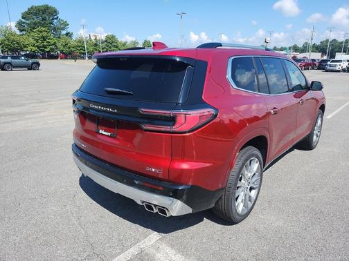 2025 GMC Acadia Denali