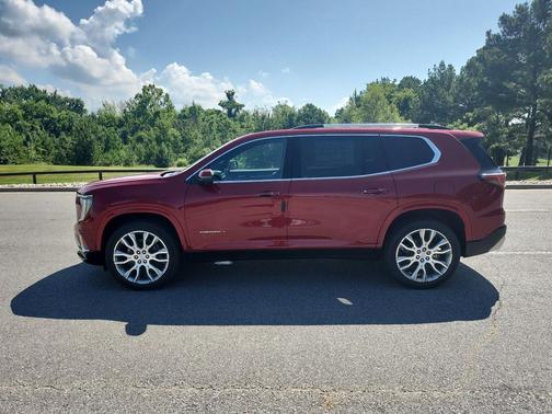 2025 GMC Acadia Denali