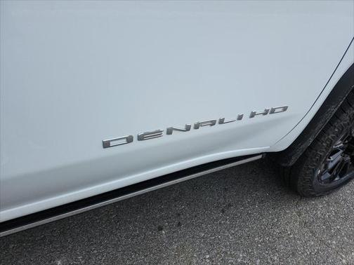 2025 GMC Sierra 2500 Denali Ultimate