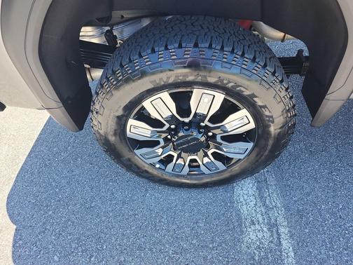 Sterling Metallic 2025 GMC Sierra 2500 Denali